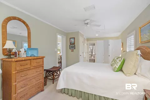 Bedroom - 8785 Red Fish Point Rd, Lillian, AL 36549 photo 3 of 8