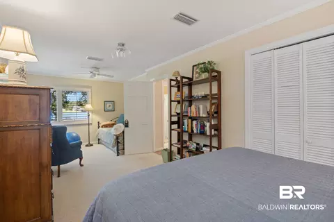 Bedroom - 8785 Red Fish Point Rd, Lillian, AL 36549 photo 8 of 8