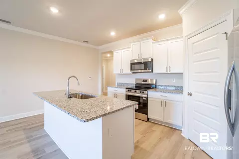 Kitchen - 1073 Hayward Loop, Foley, AL 36535 photo 1 of 2