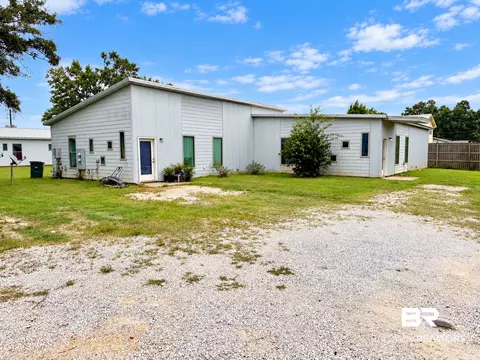 1734 N Pine St, Foley, AL 36535