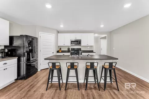 Kitchen - 1612 Abbey Loop, Foley, AL 36535 photo 2 of 3