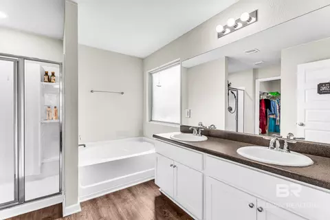 Bath - 1612 Abbey Loop, Foley, AL 36535 photo 2 of 4