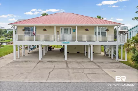 237 W 6th Ave, Gulf Shores, AL 36542