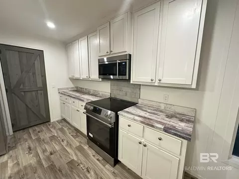 Kitchen - 36291 County Road 39, Stapleton, AL 36578 photo 2 of 3