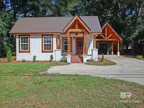 613 Forrest Ave, Brewton, AL 36426