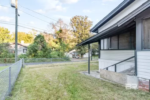Exterior - 25 Southern St, Chickasaw, AL 36611 photo 15 of 15
