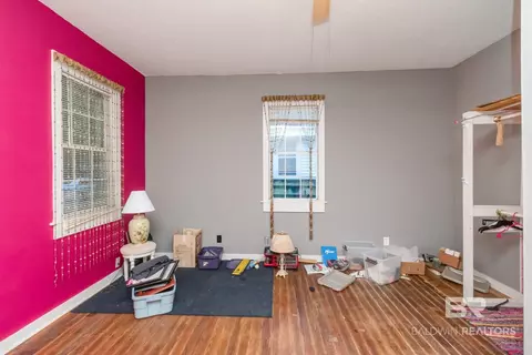 Bedroom - 25 Southern St, Chickasaw, AL 36611 photo 2 of 4