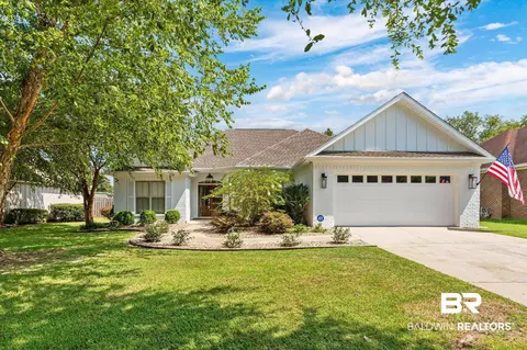 120 Marilyn Ave, Fairhope, AL 36532