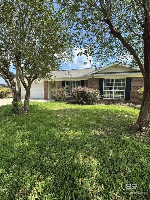 5878 Shady Woods Ct, Gulf Shores, AL 36542