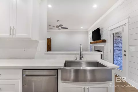 Entry Way - 19847 Bunker Loop, Fairhope, AL 36532 photo 9 of 13