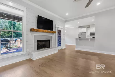 Living - 19847 Bunker Loop, Fairhope, AL 36532 photo 2 of 7