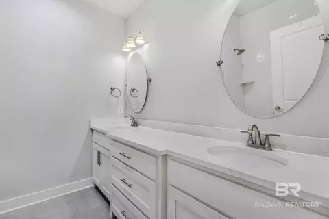 Bath - 19847 Bunker Loop, Fairhope, AL 36532 photo 6 of 8