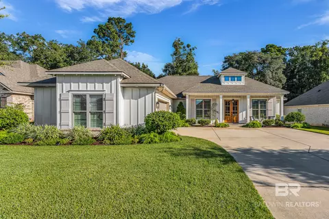 621 Sharpsburg Ave, Fairhope, AL 36532