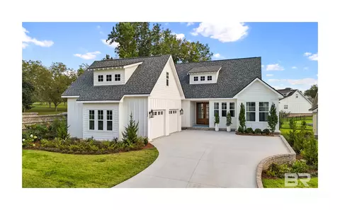 345 Iris Ct, Fairhope, AL 36532