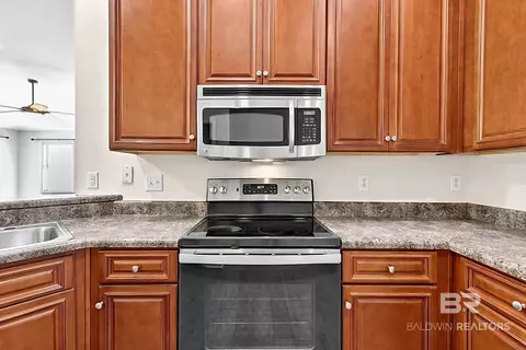 Kitchen - 11233 Herschel Loop, Daphne, AL 36526 photo 5 of 5