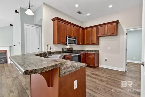 Kitchen - 11233 Herschel Loop, Daphne, AL 36526 photo 2 of 5