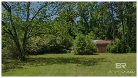 2711 Scarlet Dr, Bay Minette, AL 36507