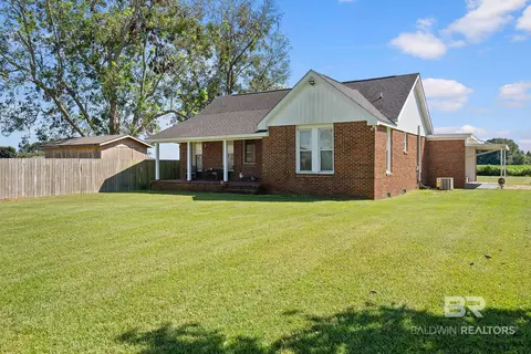 16852 Black Devine Rd, Loxley, AL 36551