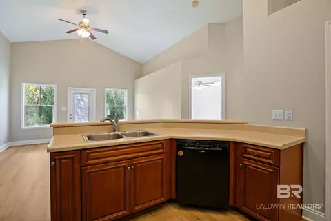Kitchen - 11287 Herschel Loop, Daphne, AL 36526 photo 2 of 6