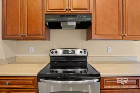 Kitchen - 11287 Herschel Loop, Daphne, AL 36526 photo 5 of 6