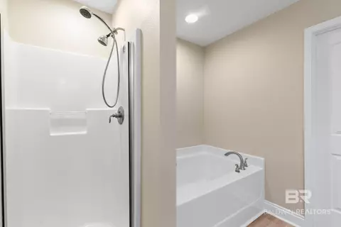 Bath - 11287 Herschel Loop, Daphne, AL 36526 photo 3 of 6