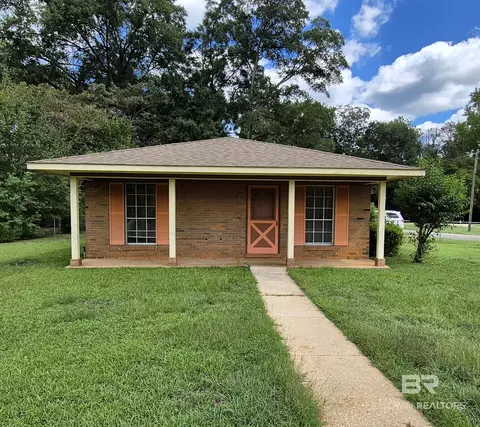 109 Elizabeth St, Evergreen, AL 36401