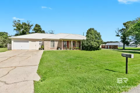 202 W Hamm St, Summerdale, AL 36580