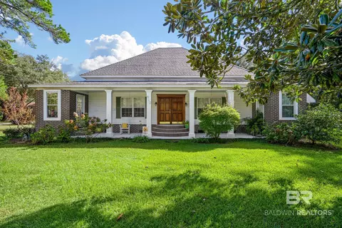 610 Mcmillan Ave, Bay Minette, AL 36507