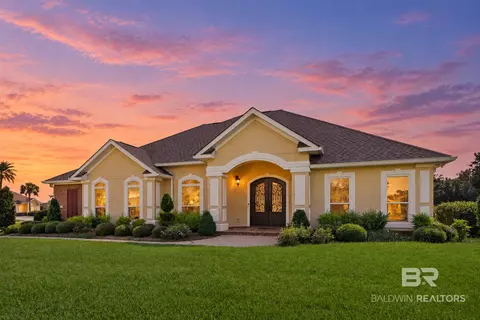 3648 Prestwick Cir, Gulf Shores, AL 36542