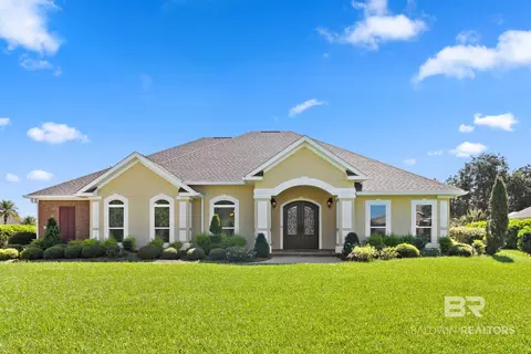 3648 Prestwick Cir, Gulf Shores, AL 36542
