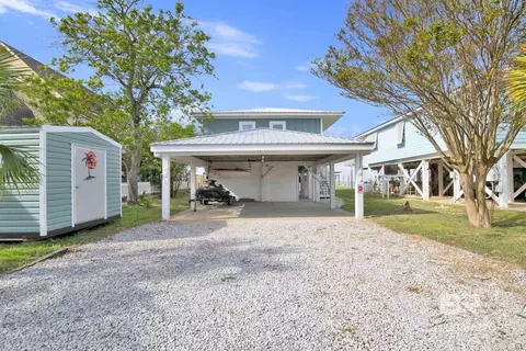8205 Gulf Beach Ln, Gulf Shores, AL 36542