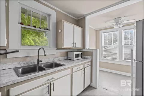 Kitchen - 54 Houston St, Mobile, AL 36606 photo 2 of 3