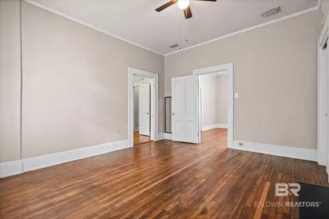 Living - 54 Houston St, Mobile, AL 36606 photo 11 of 12