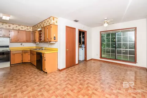 Other - 5658 Diane Dr, Mobile, AL 36618 photo 4 of 8