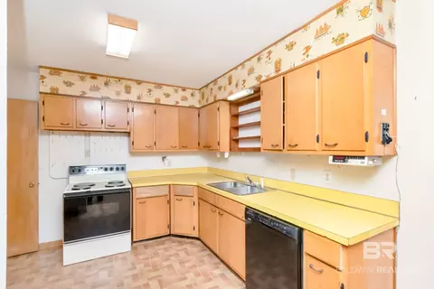 Kitchen - 5658 Diane Dr, Mobile, AL 36618 photo 1 of 4