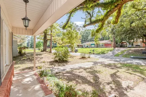 Exterior - 5658 Diane Dr, Mobile, AL 36618 photo 5 of 8