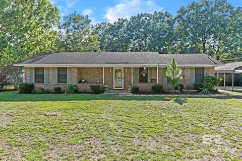 38 Hollyhock Rd, Monroeville, AL 36460