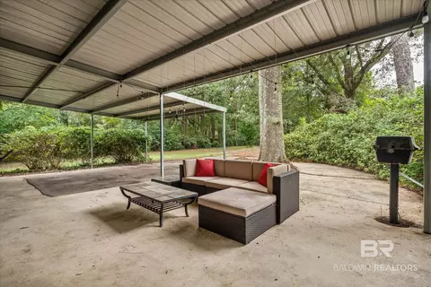 Exterior - 403 Thornton Pl, Mobile, AL 36609 photo 1 of 4