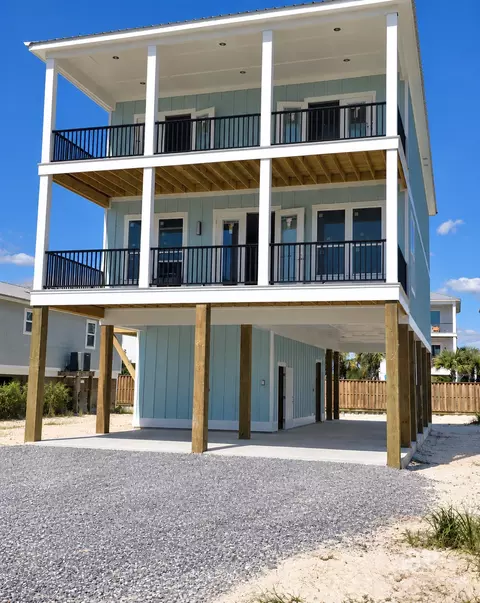 438 E 1st Ave, Gulf Shores, AL 36542