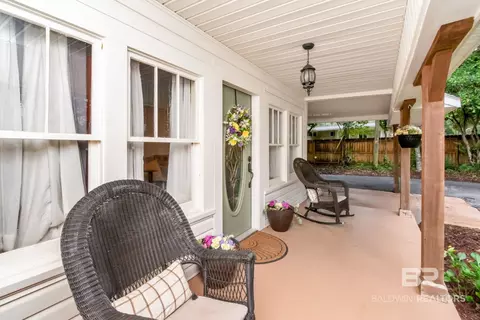 Exterior - 4149 Burma Rd, Mobile, AL 36693 photo 3 of 11
