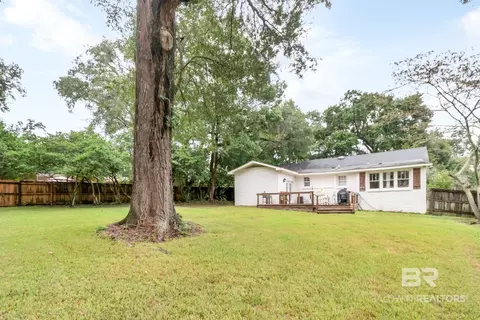Exterior - 4149 Burma Rd, Mobile, AL 36693 photo 7 of 11