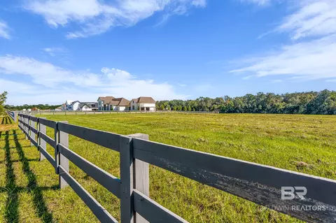 21437 Gallery Blvd, Fairhope, AL 36532