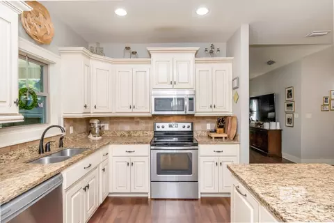 Kitchen - 28595 Shadow Ln, Daphne, AL 36526 photo 2 of 5