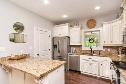 Kitchen - 28595 Shadow Ln, Daphne, AL 36526 photo 5 of 5