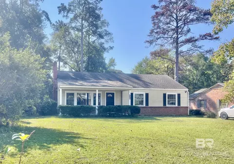 227 Country Club Dr, Greenville, AL 36037
