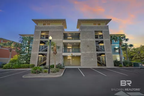 1430 Regency Rd #H301, Gulf Shores, AL 36542