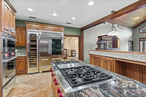 Kitchen - 2070 Repoll Rd, Mobile, AL 36695 photo 3 of 4