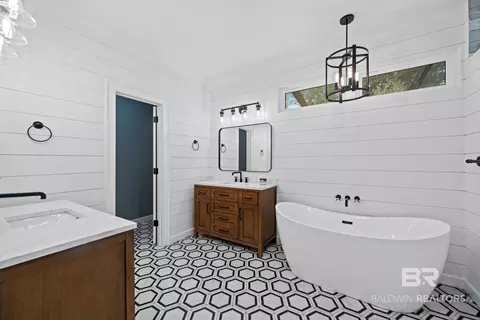 Bath - 703 Jordan Ln, Daphne, AL 36526 photo 1 of 11