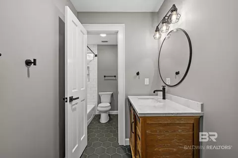Bath - 703 Jordan Ln, Daphne, AL 36526 photo 8 of 11