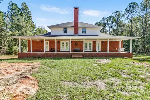 Exterior - 1723 Wait Rd, Monroeville, AL 36460 photo 5 of 9